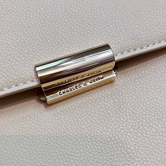 Charles & Keith Yellow Butter Cream Silver Chain Messenger Bag Crossbody Purse - Picture 10 of 15